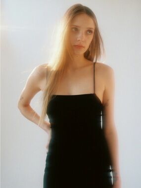 Urban Outfitters Genova Velvet Tie-Back Mini Dress in Black
